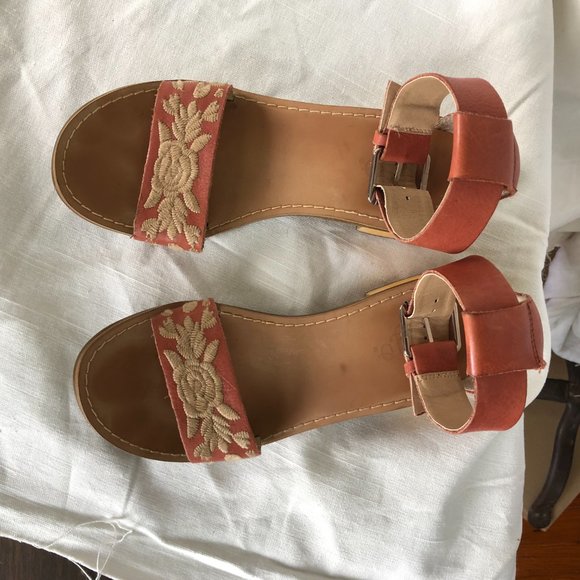 Latigo Leather Embroidered Sandals Rust 9.5 - Picture 2 of 6